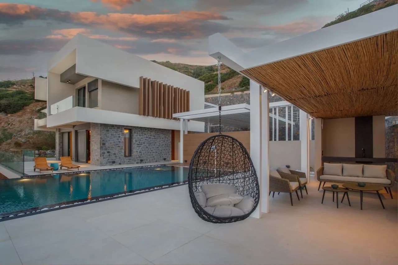 Fashionable luxury villa perfect for splendid holiday experience photo 3