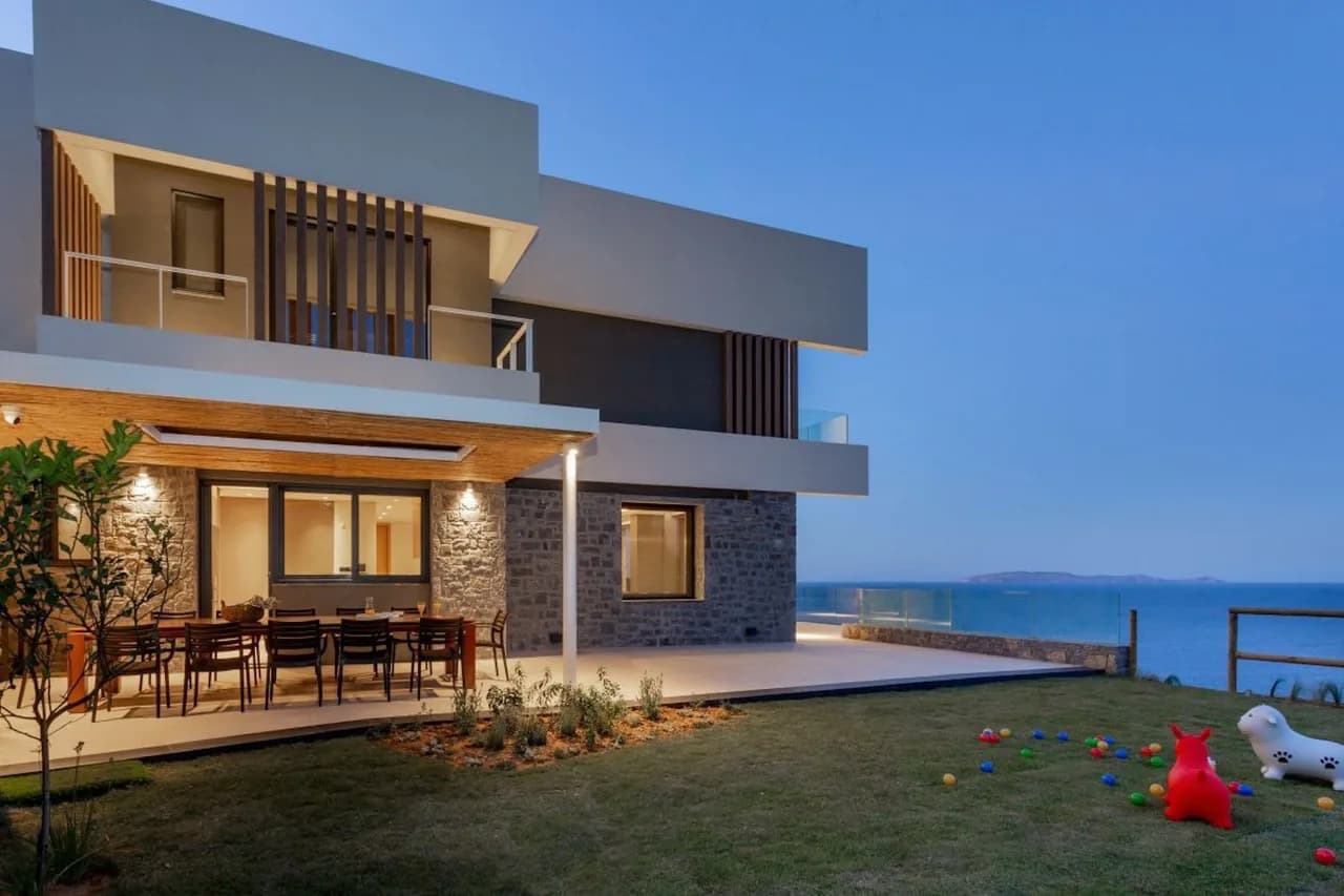 Fashionable luxury villa perfect for splendid holiday experience photo 5