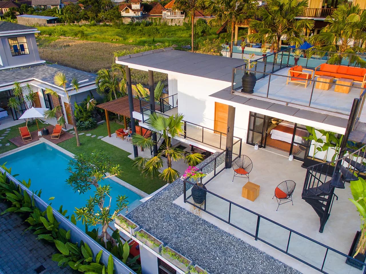 Stunning villa with sleek lines and modern design photo 3