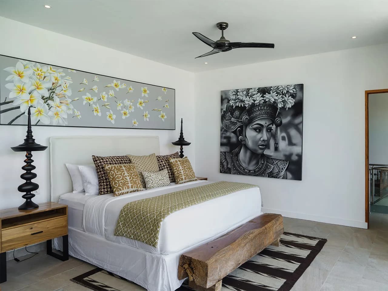 Chic and modern villa with distinctly tropical charm photo 5