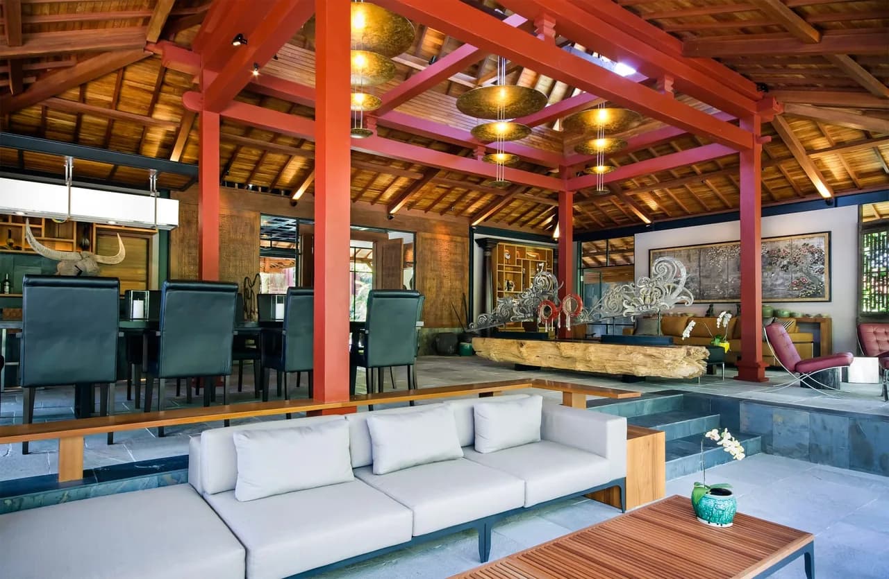 Exquisitely designed villa with absolute privacy photo 5