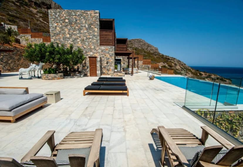 Beachfront villa located in a top destination