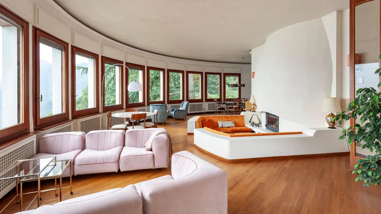 Spectacular Mid-century Villa With Astonishing Views Of Lake Como photo 2