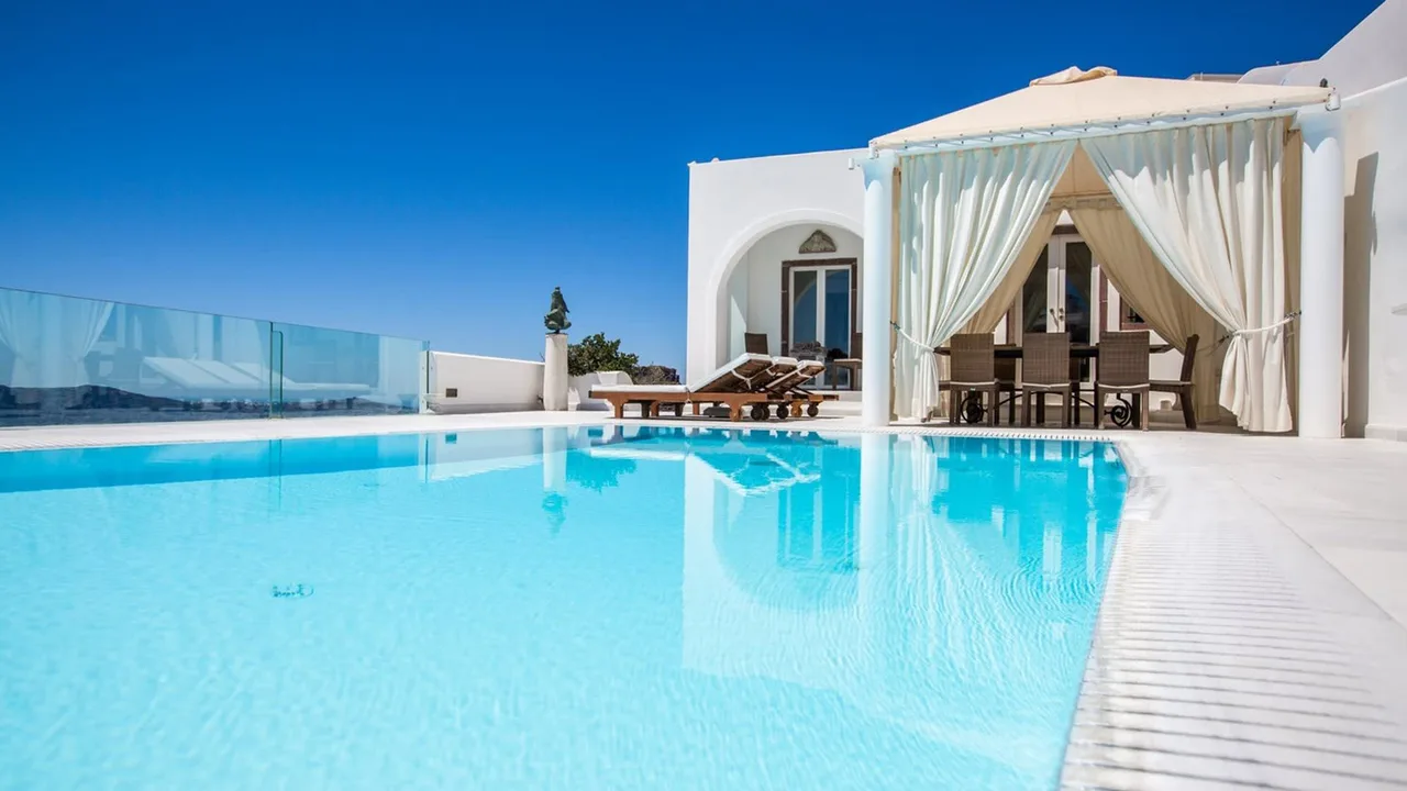Luxury Santorini Villa On The Edge Of Firostefani photo 3