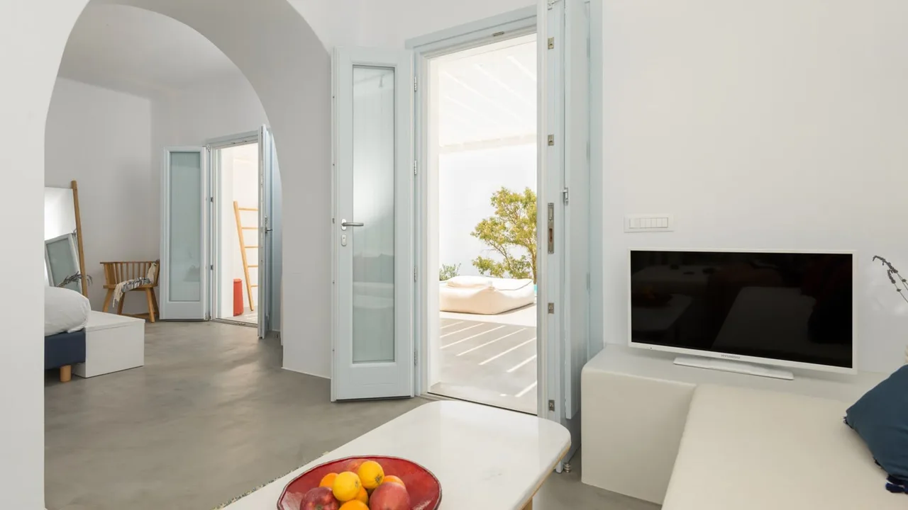 Santorini Stylish Modern Living Blended With Nature photo 2
