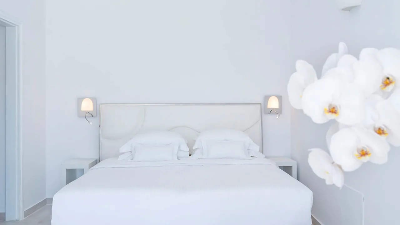 Luxury Santorini Villa With Uninterrupted Views Of The Volcano photo 5