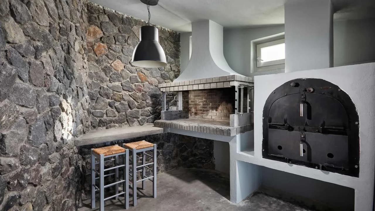 Tranquil Luxury Santorini Villa photo 4