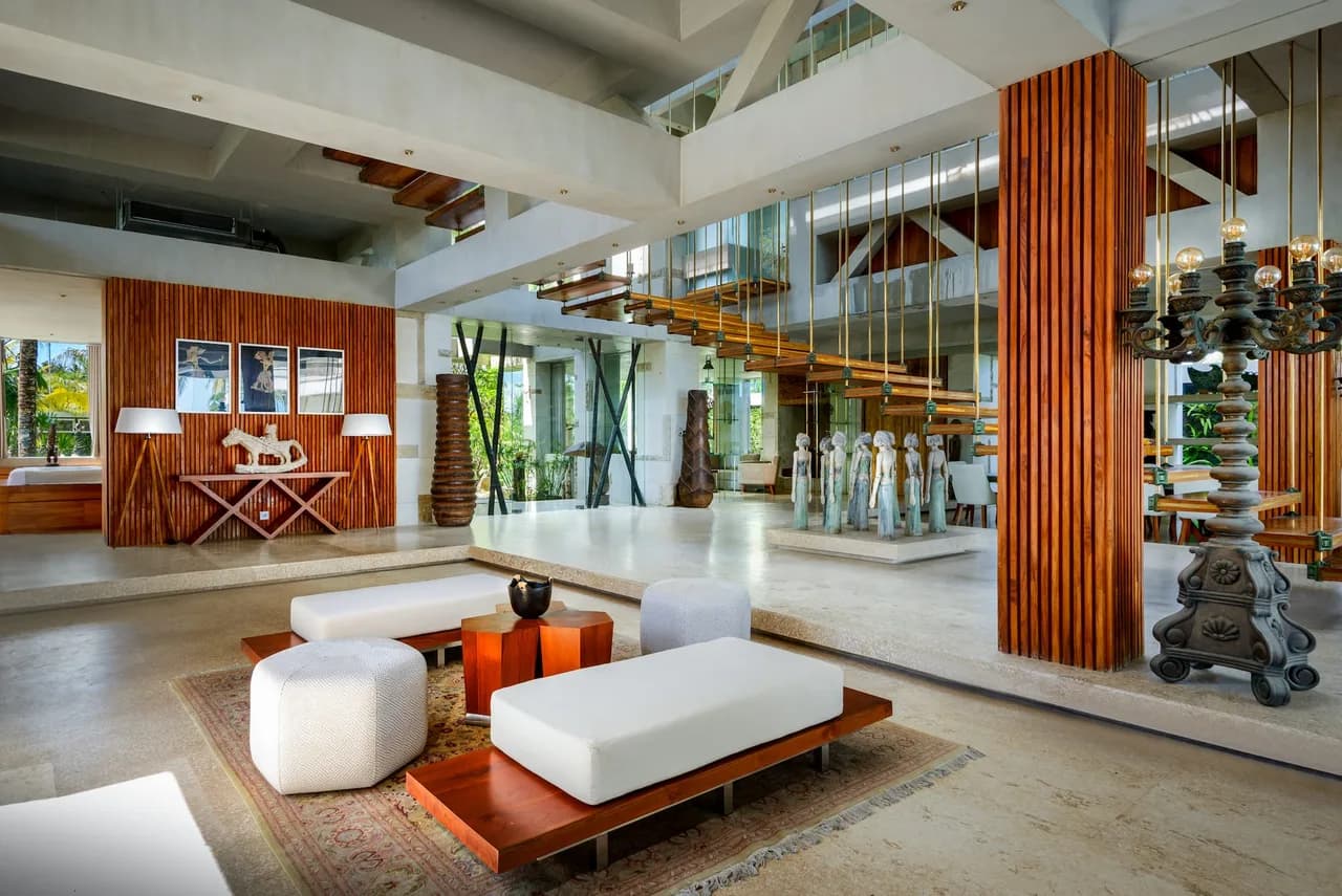 Contemporary designer villa with breathtaking ocean views photo 5