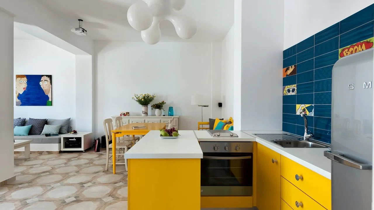 Luxury Villa With Cool White And Bright Interiors photo 3