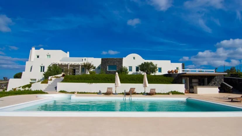 Luxury Santorini Villa With Tastefully Styled Interior