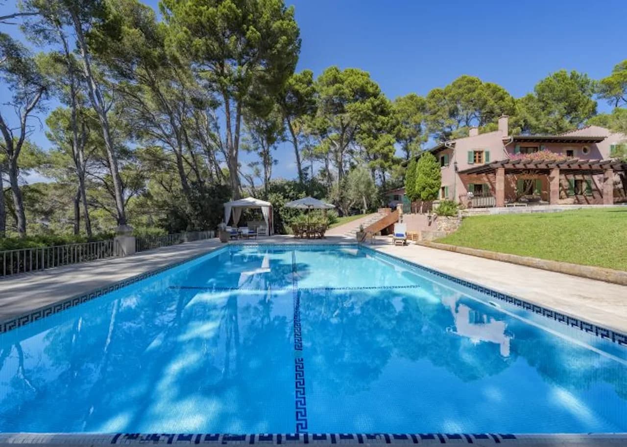 Impressive villa with direct access to Playa de Formentor photo 2
