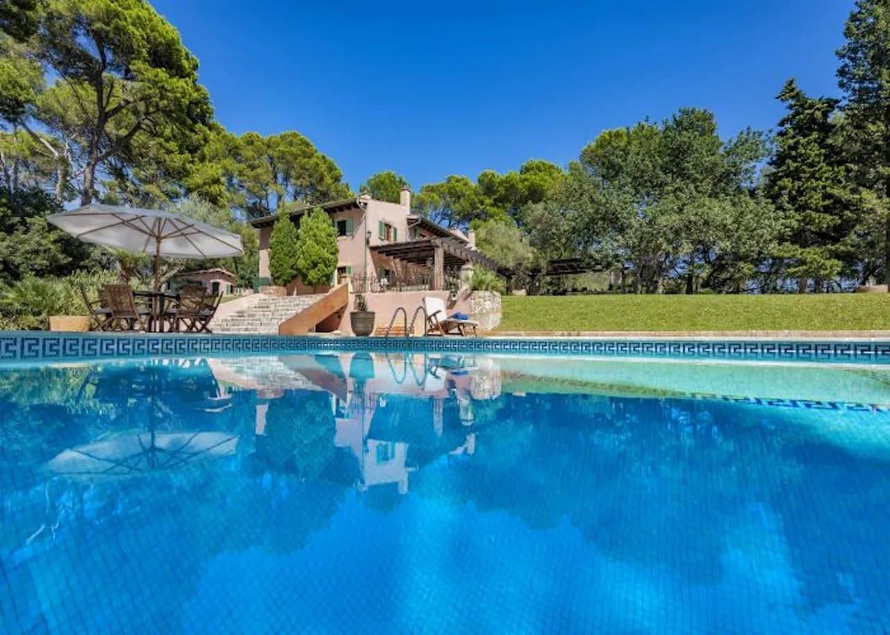 Impressive villa with direct access to Playa de Formentor photo 4