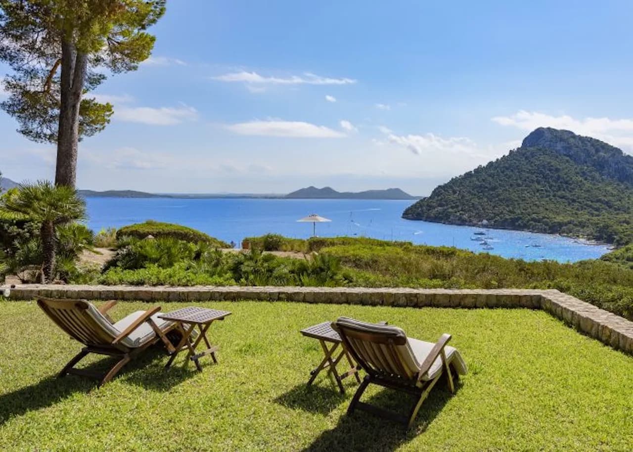 Impressive villa with direct access to Playa de Formentor photo 5