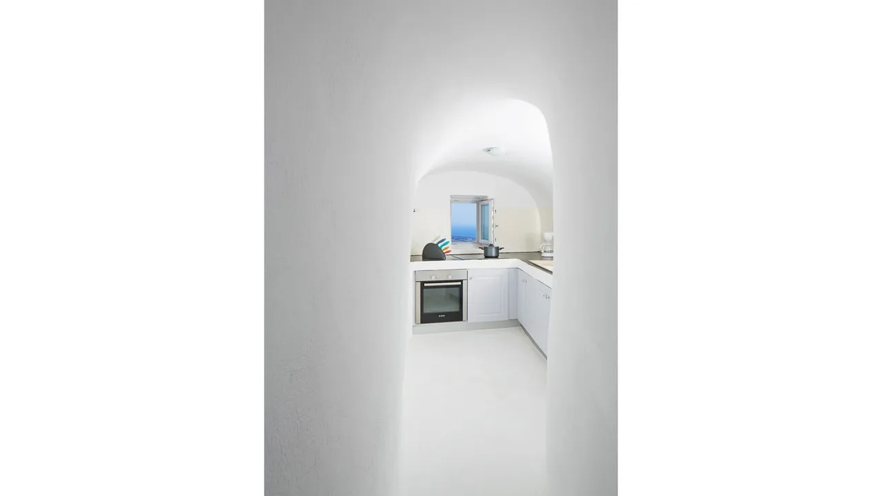 Luxurious Villa In Santorini With Soul Stirring Views photo 4