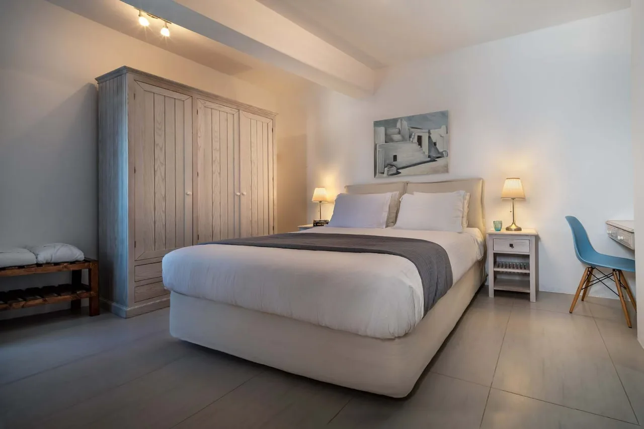 Perfect Luxury Villa For Group Holiday In Santorini photo 5