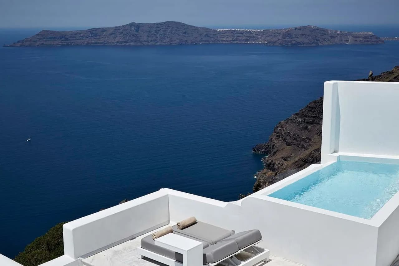 Absolute Luxury With Perfect Villa Setting