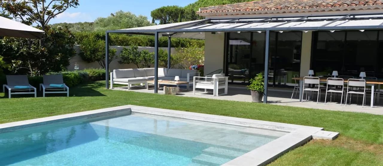 Modern style villa close to Place Des Lices photo 4