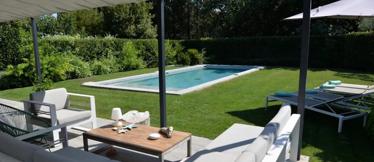 Modern style villa close to Place Des Lices photo 5