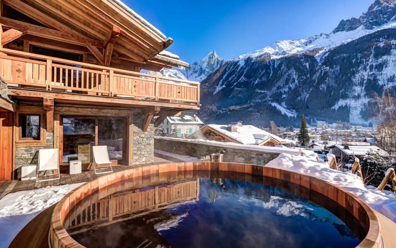 Chalet with sophisticated details offering a refined holiday photo 2