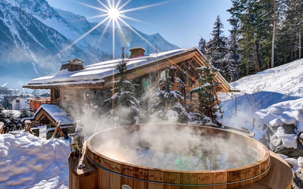Chalet with sophisticated details offering a refined holiday photo 3