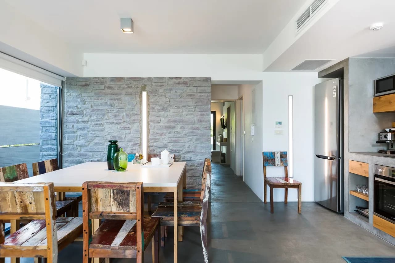 Stylishly decorated villa that blend into the surroundings photo 5