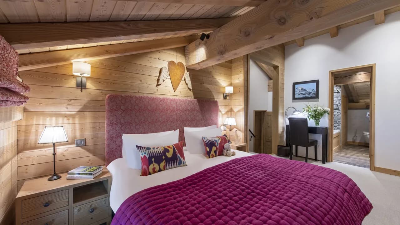 Ideally Located Beautiful Luxury Chalet photo 4