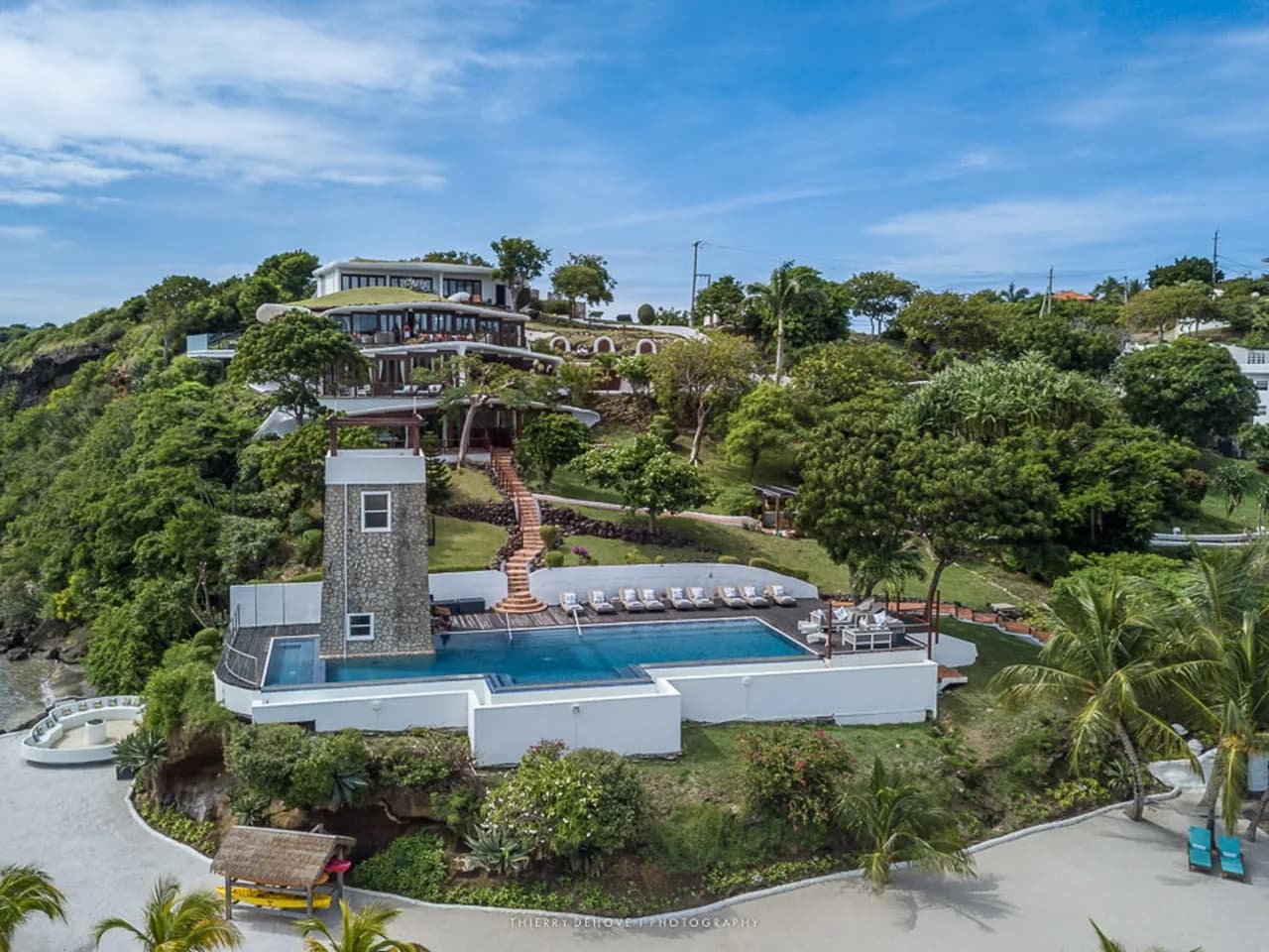Luxurious Private Villa With With Elegant Amenities