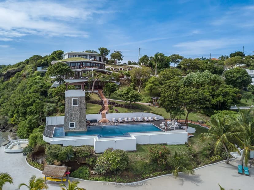 Luxurious Private Villa With With Elegant Amenities