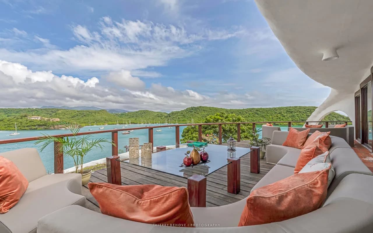 Luxurious Private Villa With With Elegant Amenities photo 4