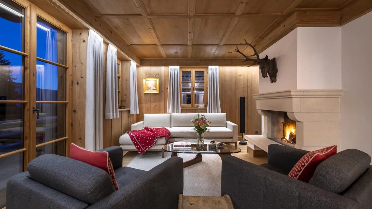 Chic Family Ski Chalet with Mountain Views photo 3