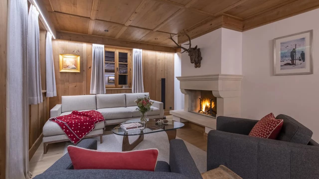 Chic Family Ski Chalet with Mountain Views photo 4