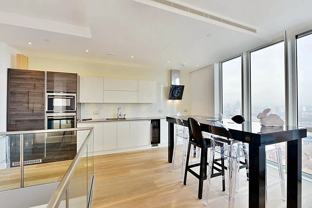 Penthouse with Bird's Eye View in Central London photo 3