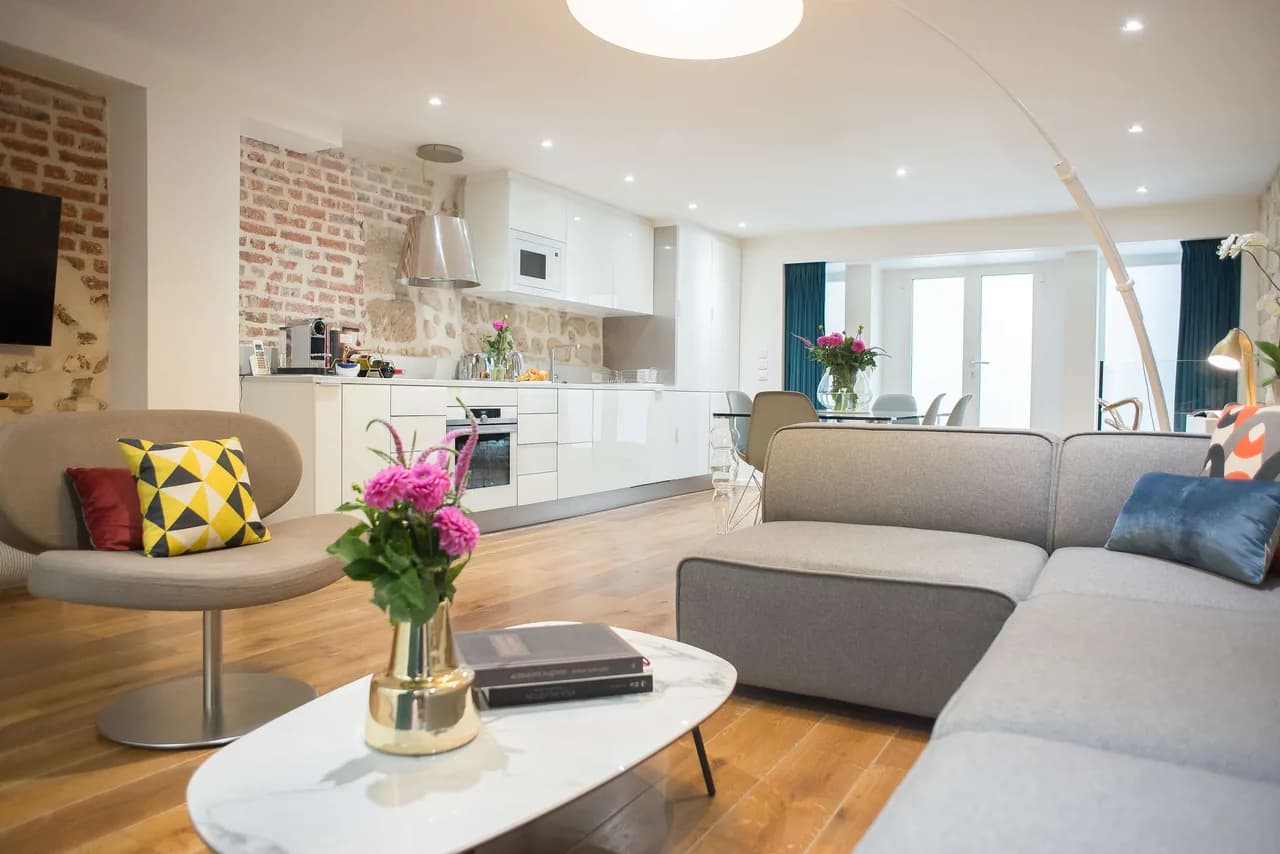 Elegant Three Bedroom House in Le Marais, Paris photo 2