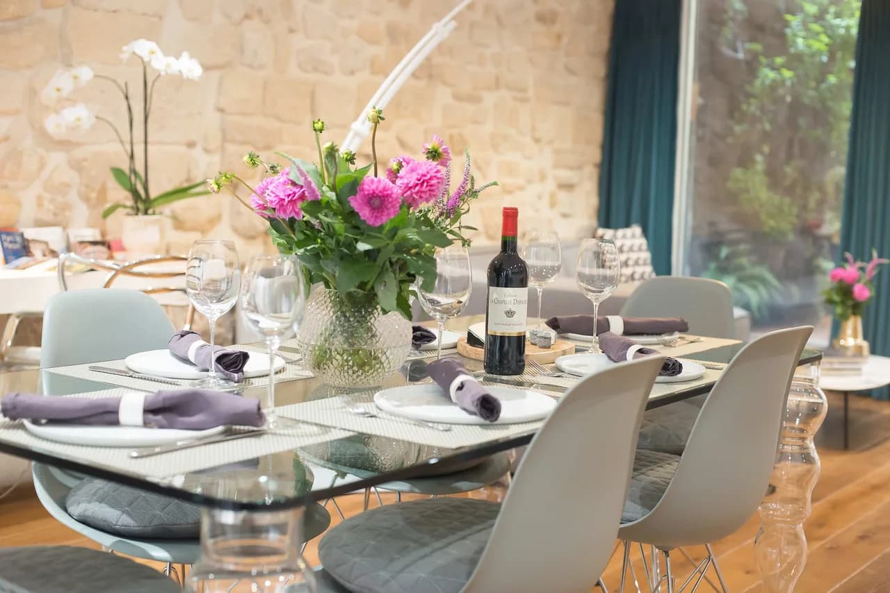 Elegant Three Bedroom House in Le Marais, Paris photo 3