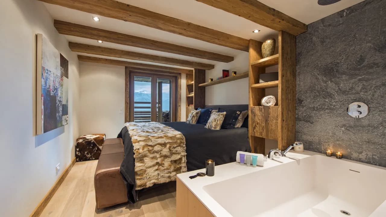 Stunning Luxury Chalet With Breathtaking Views photo 5