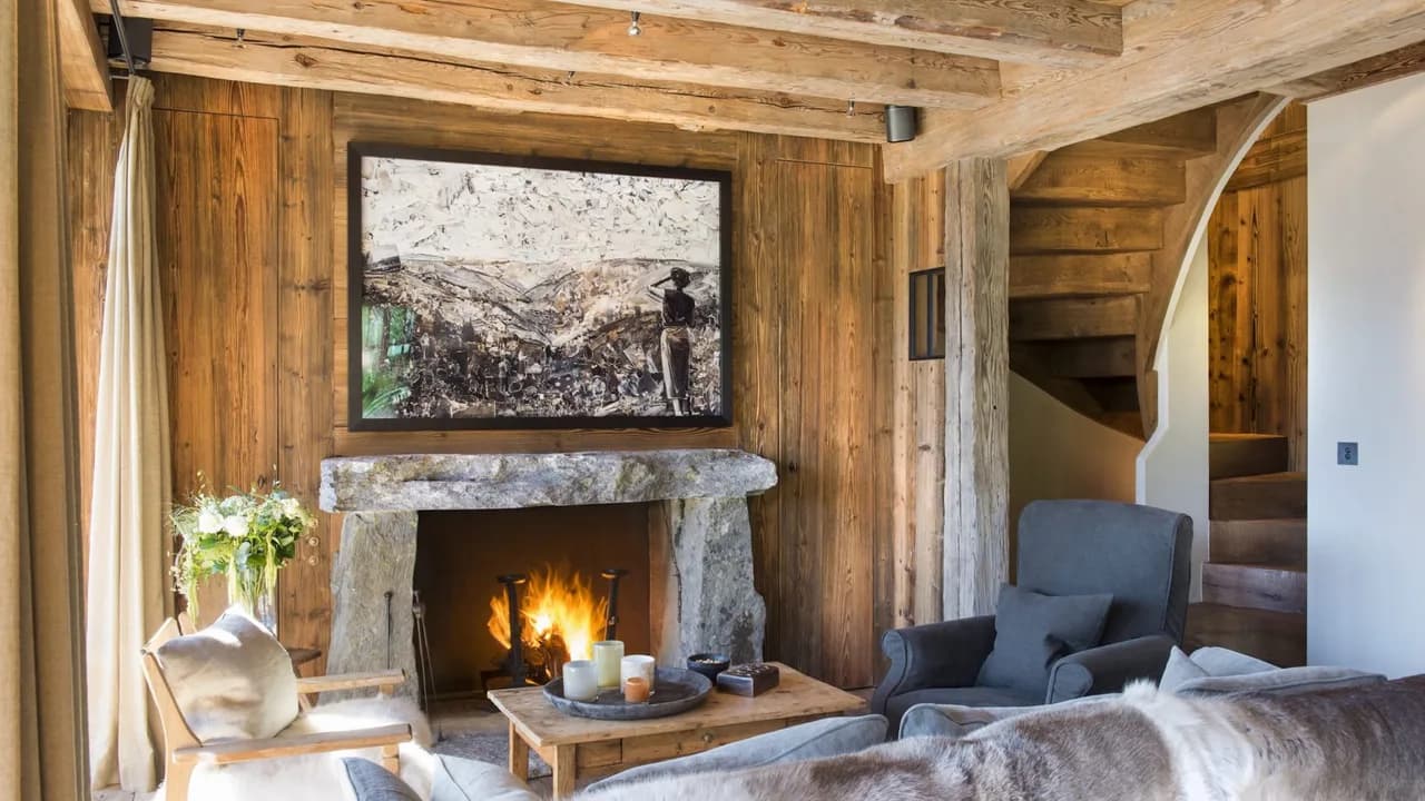 Chic Chalet With Local Architecture and Authentic Alpine Inspired Furnishings photo 5