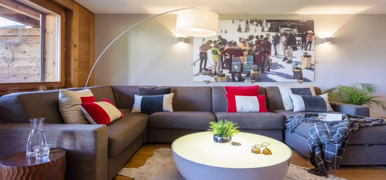 Comfortable apartment with tasteful modern furnishings photo 4