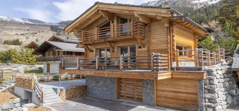 Chalet With Welcoming Interior Ideal Home Away From Home