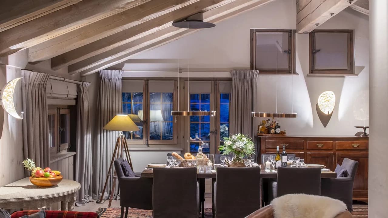 Charming Apartment in One of the Most Desirable Neighborhoods photo 4