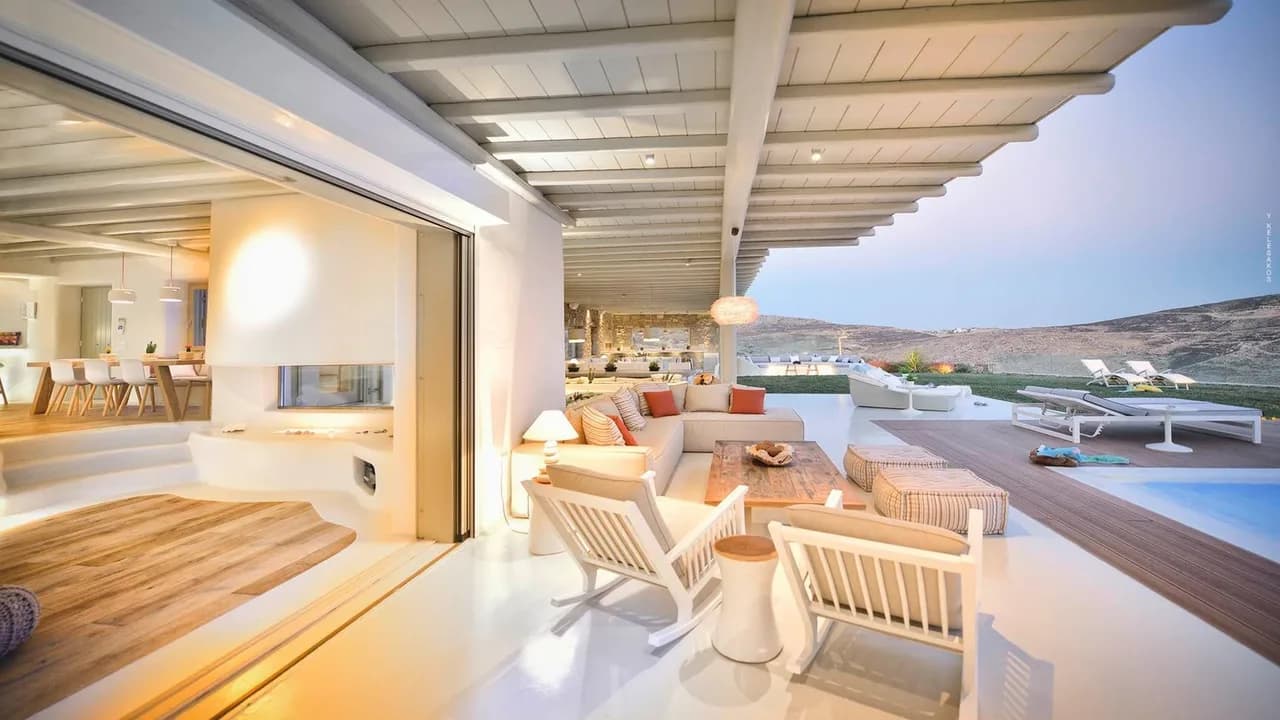Stunning Villa On Isolated Hill With Great Views photo 2