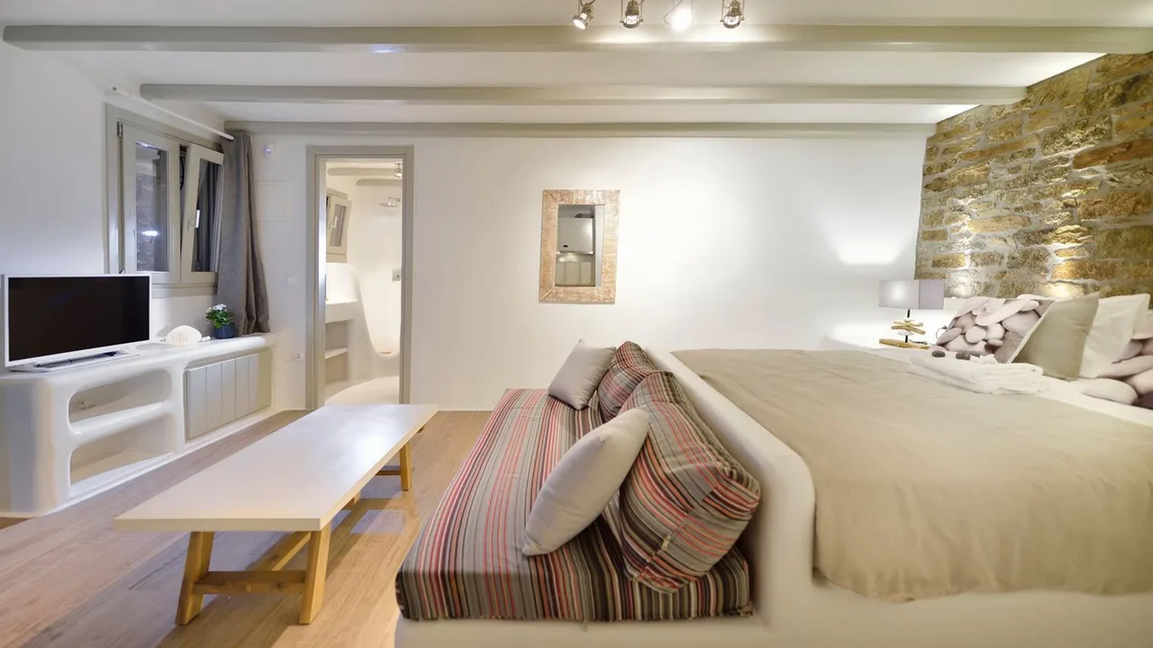 Stunning Villa On Isolated Hill With Great Views photo 4