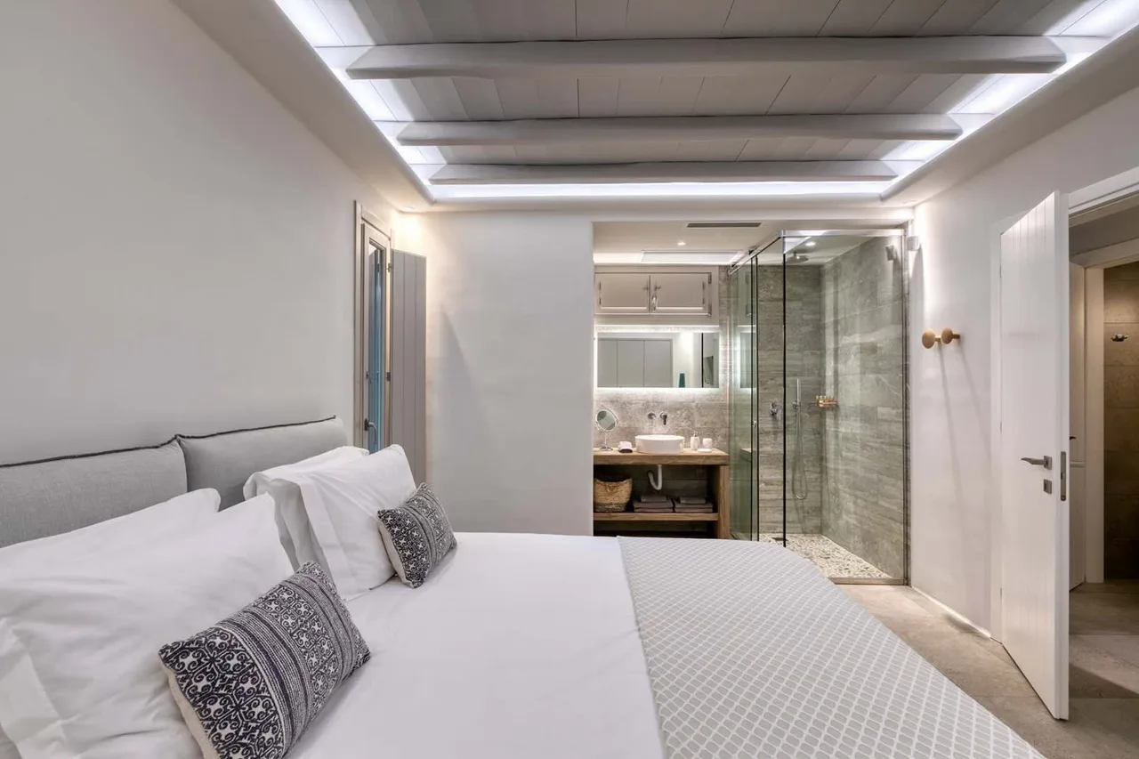 Stunning Mykonos Villa Perfect For Big Groups photo 4