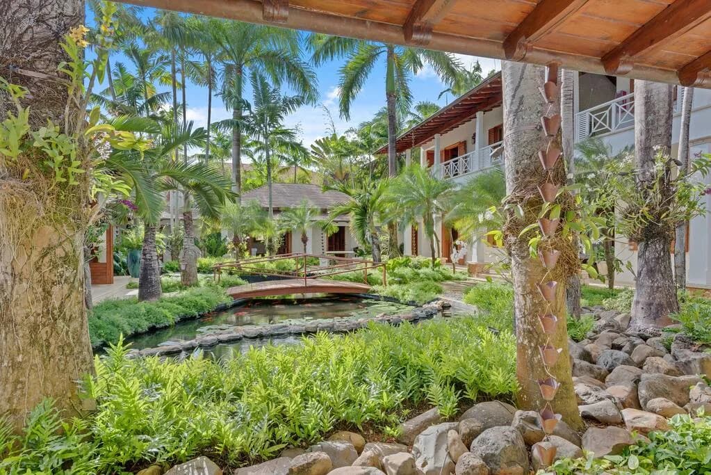 Spacious Eight-Bedroom Villa in La Romana photo 3