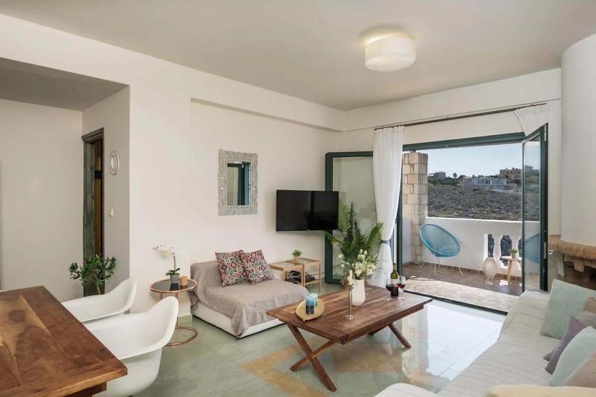 SEAFRONT POSH VILLA WITH PRIVATE POOL photo 5