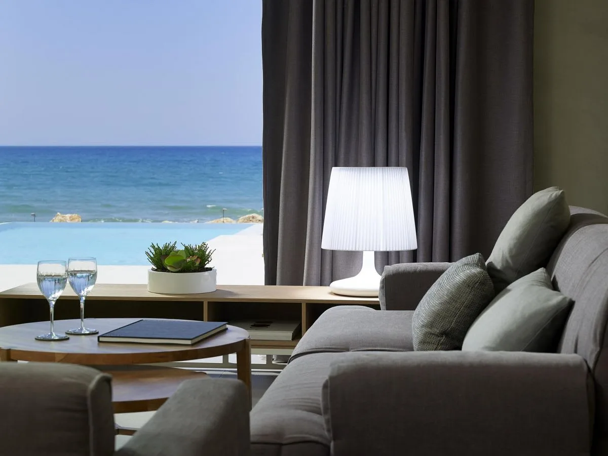 CONTEMPORARY CHICK VILLA BY THE BEACHSIDE photo 5