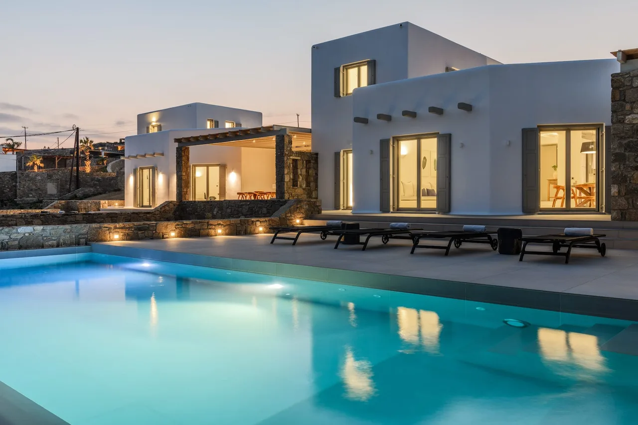 Great view villa close to numerous famous beaches photo 5
