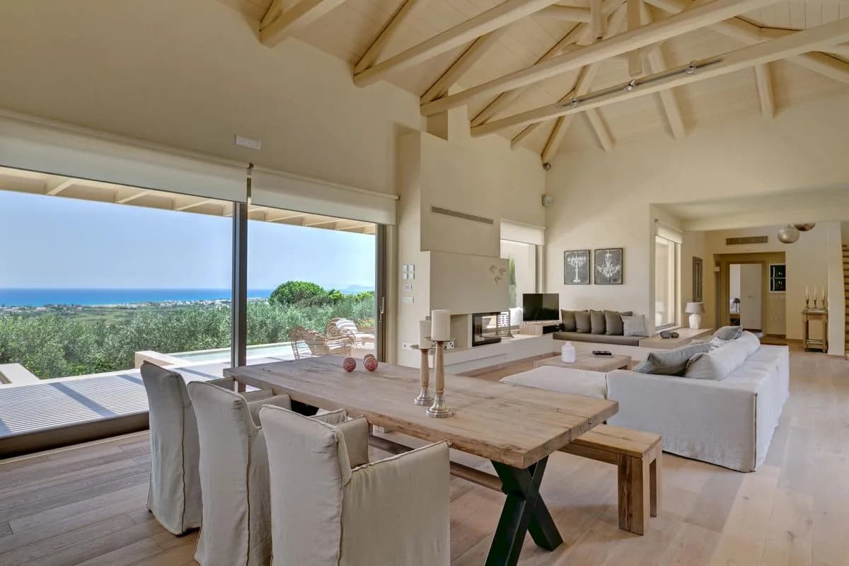 UPSCALE ECO-FRIENDLY VILLA JACUZZI AND PRIVATE POOL photo 5