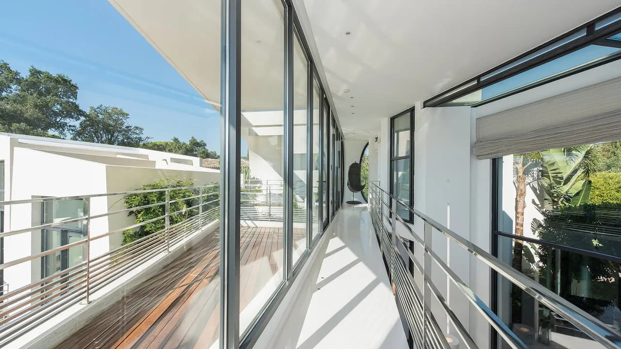 Exceptional Contemporary Villa in Ramatuelle photo 4