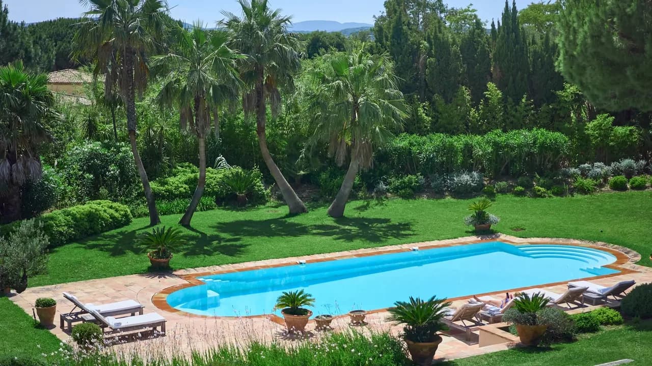 Magnificent Villa in the Heart of the Parks of St Tropez photo 5