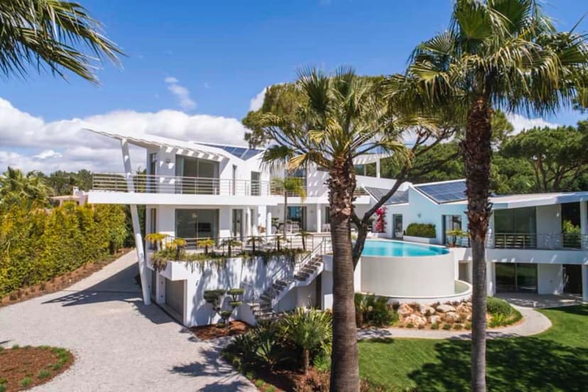 Modern villa located in the heart of Algarve